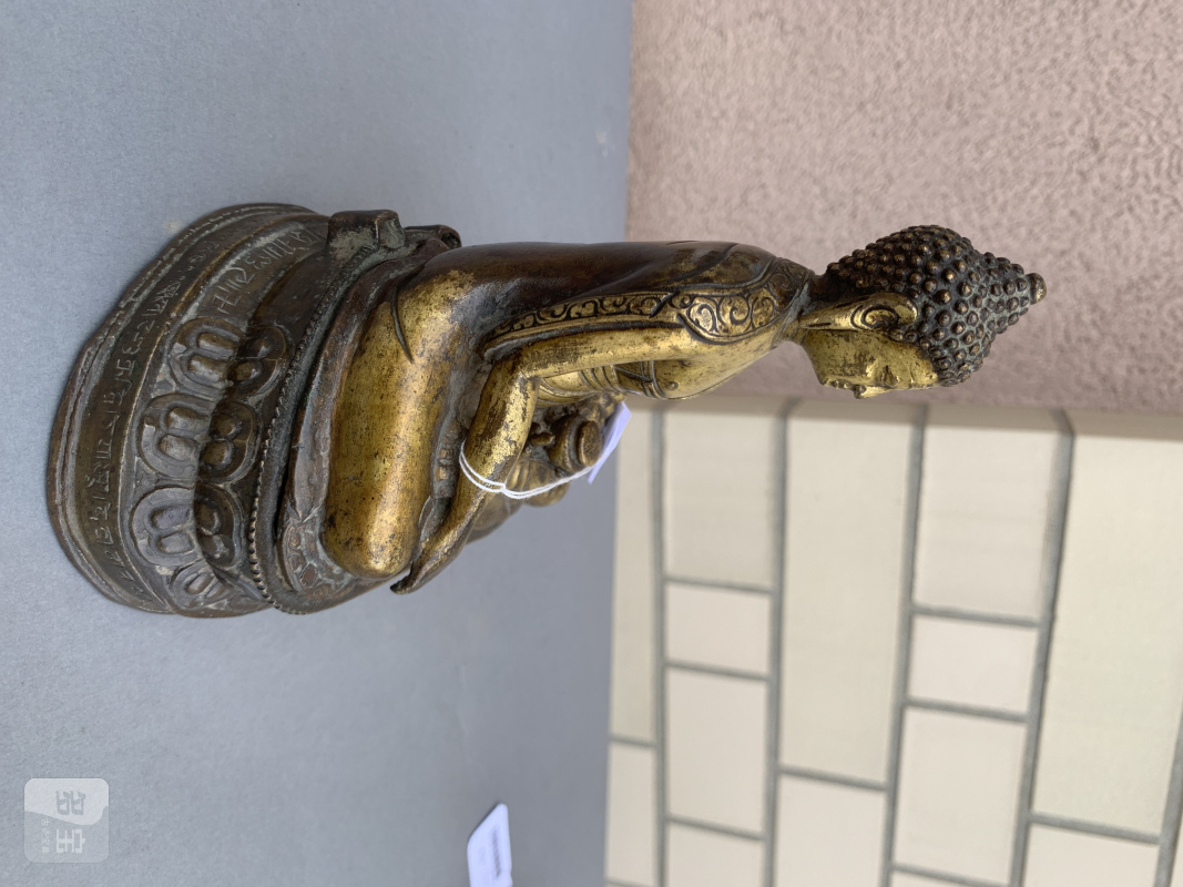 A GILT-COPPER FIGURE OF BUDDHA SHAKYAMUNI - 图9